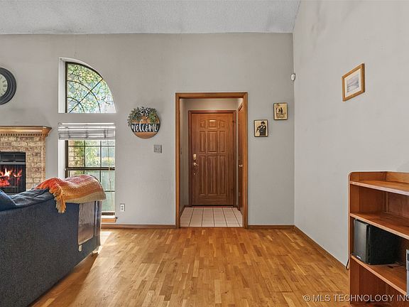 4th image of 25145 S Shepherd Dr