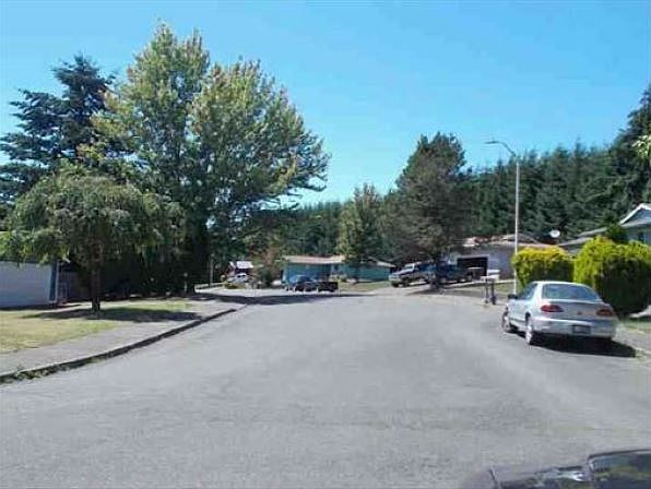 2nd image of 730 NE 5th St