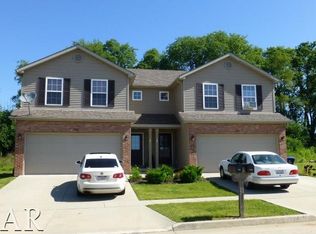 2703 Fox Trot Trl, Bloomington, IL 61705