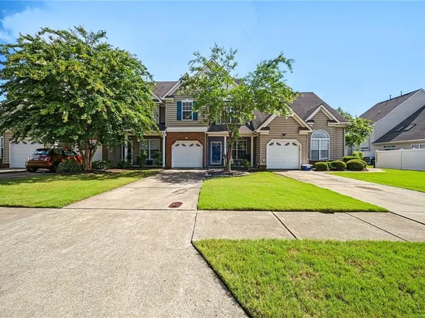 5027 Prestwick St, Suffolk, VA 23435