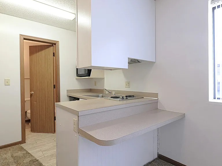 Campus Edge Apartments — Photo 8