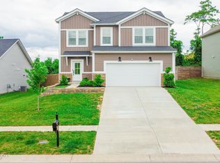 9206 Fox Chase Rd, Louisville, KY 40228