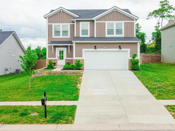 9206 Fox Chase Rd, Louisville, KY 40228