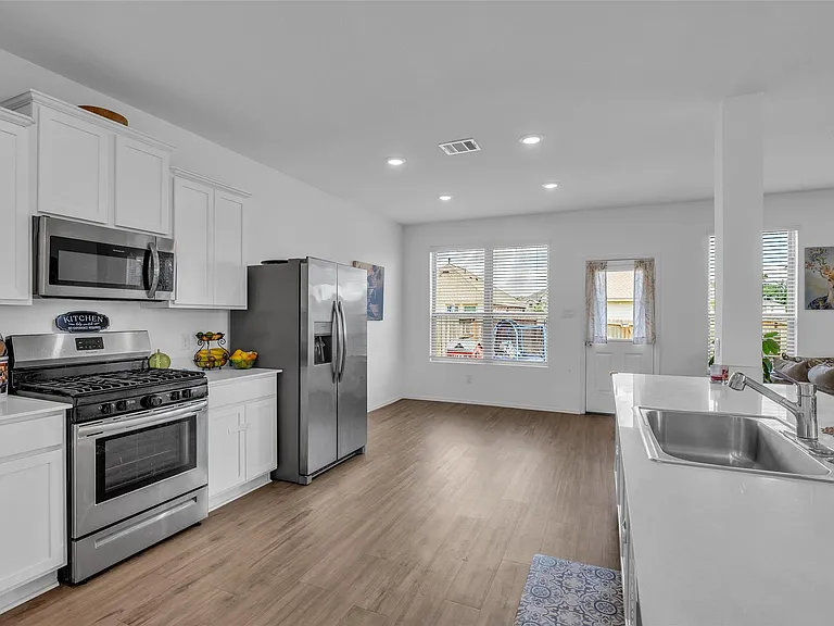 6304 Arcadia Sound Ln — Photo 14