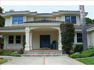 1st image of 760 Del Valle