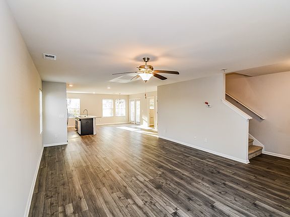 4th image of 1063 Autumns Wood Cir E