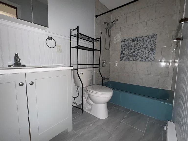 442 Ridge Rd #1R — Photo 9