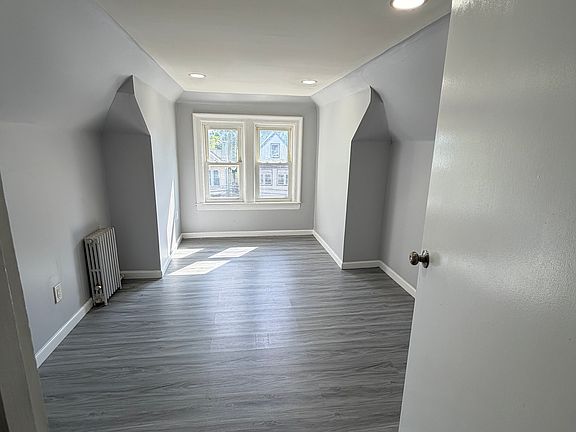 5th image of 20 Wade St #3