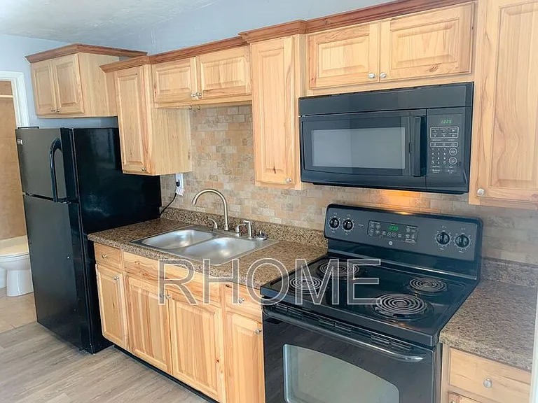 2725 S Edison St #1 — Photo 6