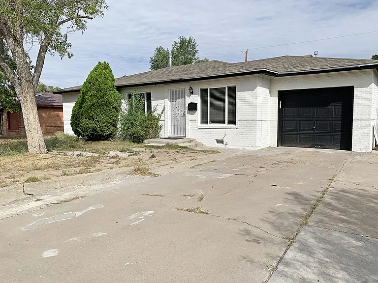 7903 Indian School Rd NE — Photo 2