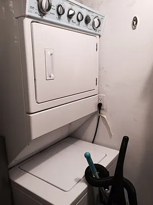 Rented by Premier Metro Realty Corp | media 19