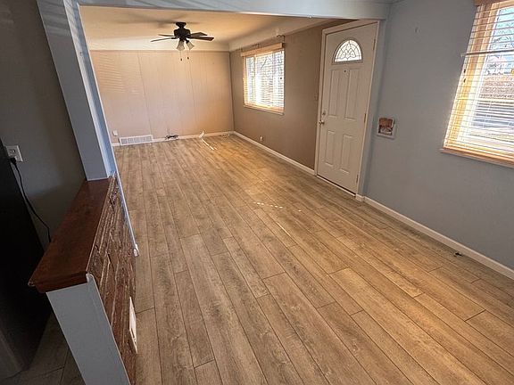 4th image of 5572 E 141st St #44137