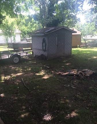 3rd image of 210 Chitwood St