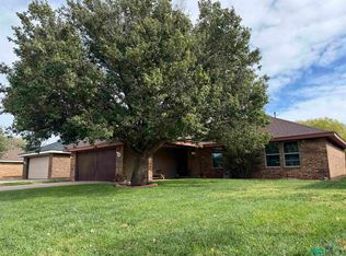 1705 Windsor Way, Clovis, NM 88101