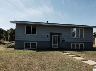 721 5th St NW, Chisholm, MN 55719