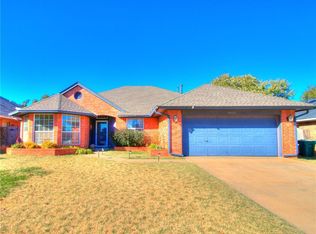 1613 Park Lane Dr, Edmond, OK 73003