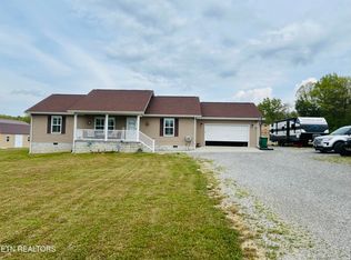 233 Georgee Rd, Jamestown, TN 38556