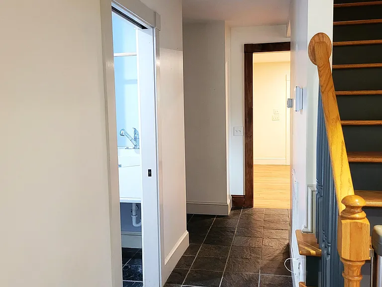 120 Country Club Cir — Photo 32