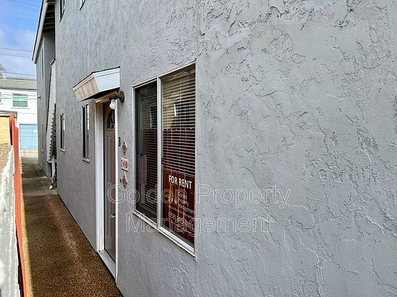 2nd image of 248 Orange Ave APT B
