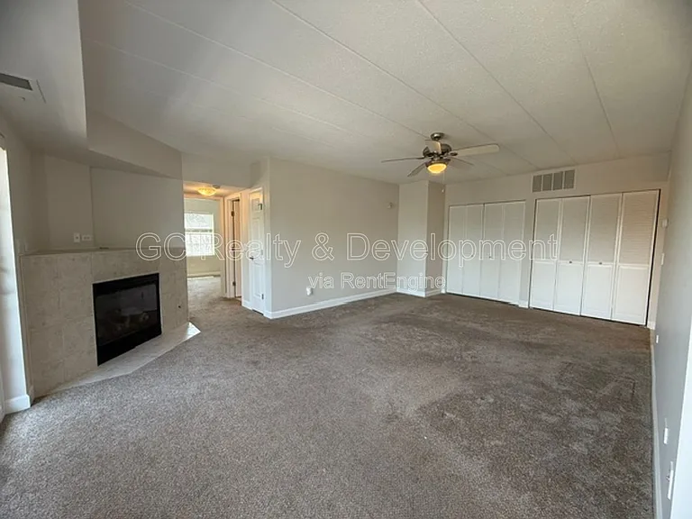 17212 Oak Park Ave #2SE — Photo 4