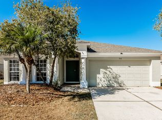 926 Summer Breeze Dr, Brandon, FL 33511