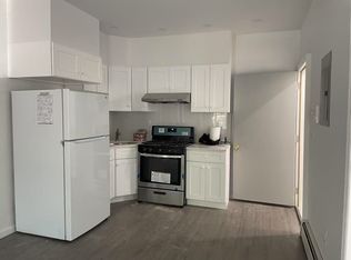 190 Avenue U #2F, Brooklyn, NY 11223