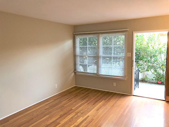 3rd image of 5212 E The Toledo APT 3