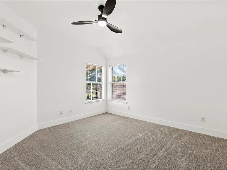 3309 Grantham Dr — Photo 21