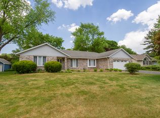 2255 South St, Geneva, IL 60134