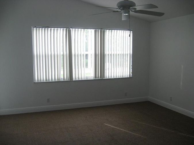 1st image of 6466 Park Lake Cir