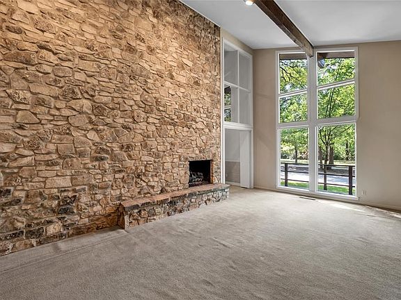 5th image of 3601 Overton Park Dr E