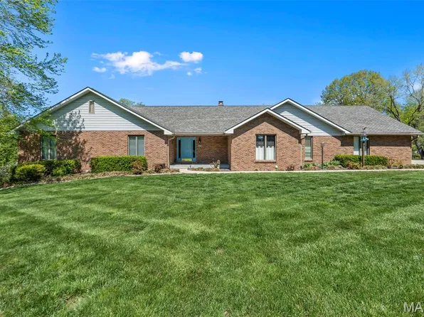 283 S Lake Dr, Cape Girardeau, MO 63701