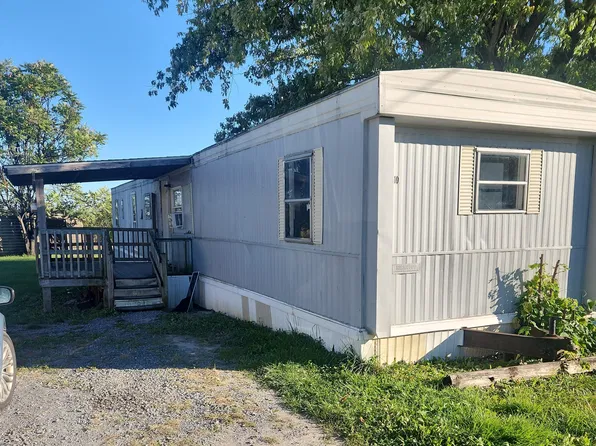 110 Kiln Dr, Bunker Hill, WV 25413