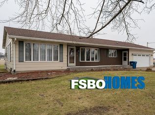 21317 52nd Ave N, Port Byron, IL 61275