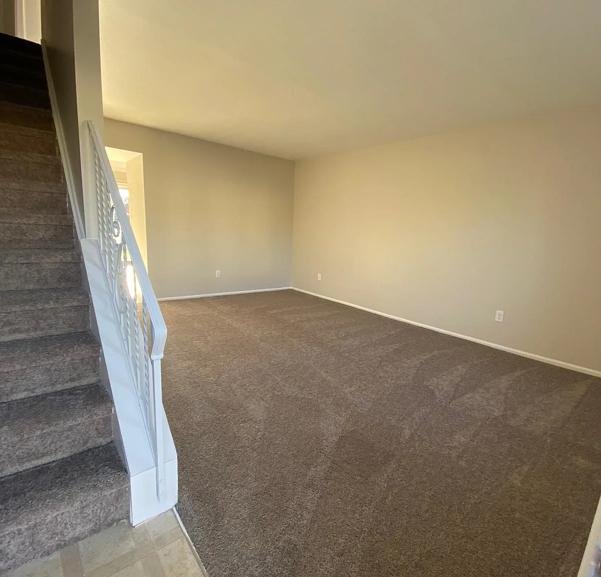 2 bed, 1.5 bath, 1088 sqft, $2,300 — Photo 4