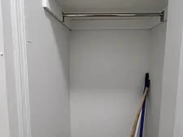 2110 Westbury Court image 14 of 15