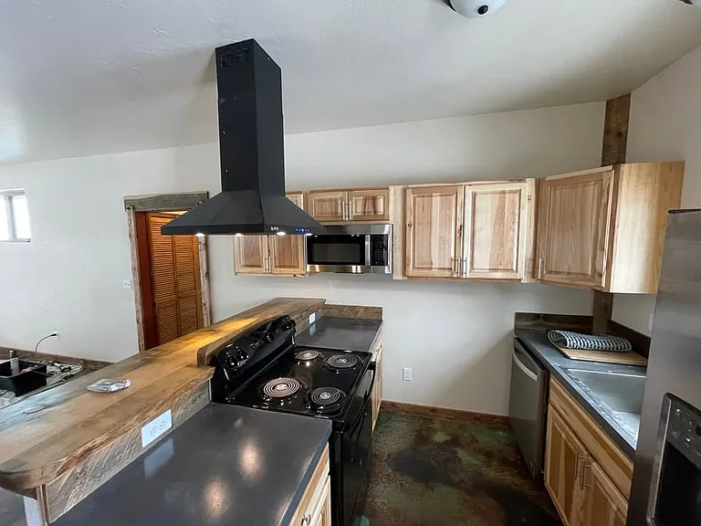 597 Iowa Ave #1 — Photo 1