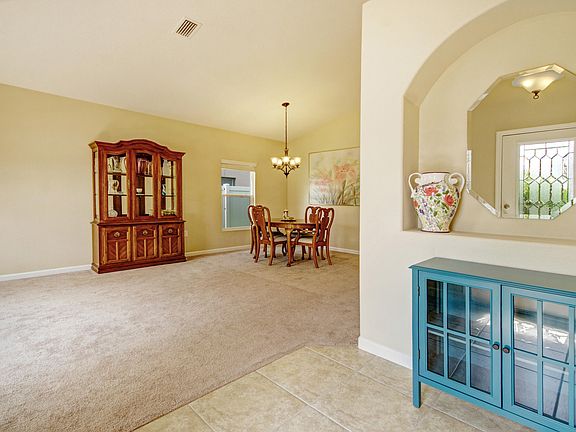 5th image of 536 Dillard Dr SE