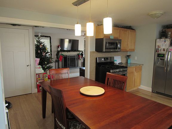 3rd image of 43 Holburn Ave #1