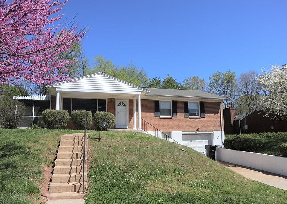 1st image of 136 Woodberry Dr
