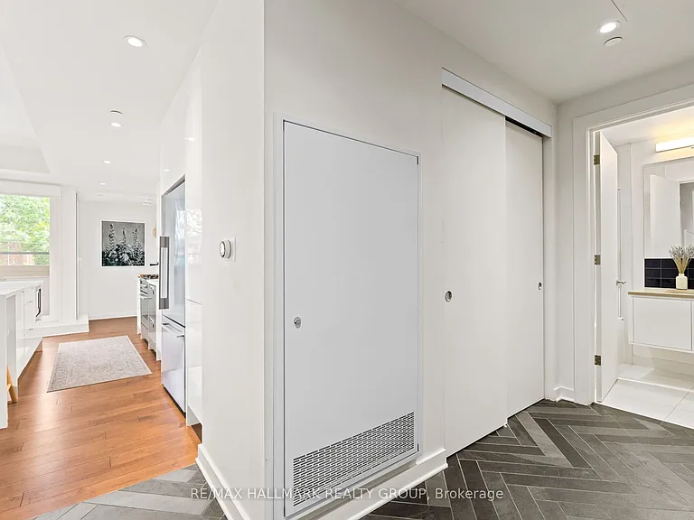 135 Barrette St #207 — Photo 5