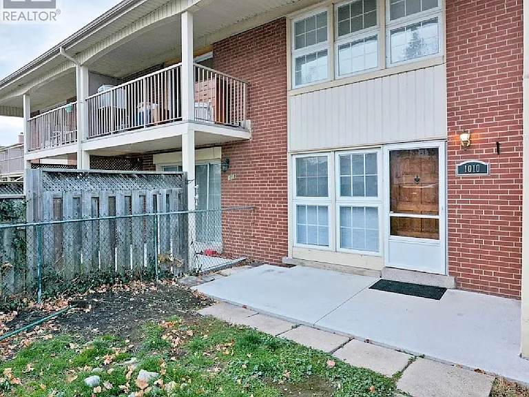 1010 Kipps Ln — Photo 11