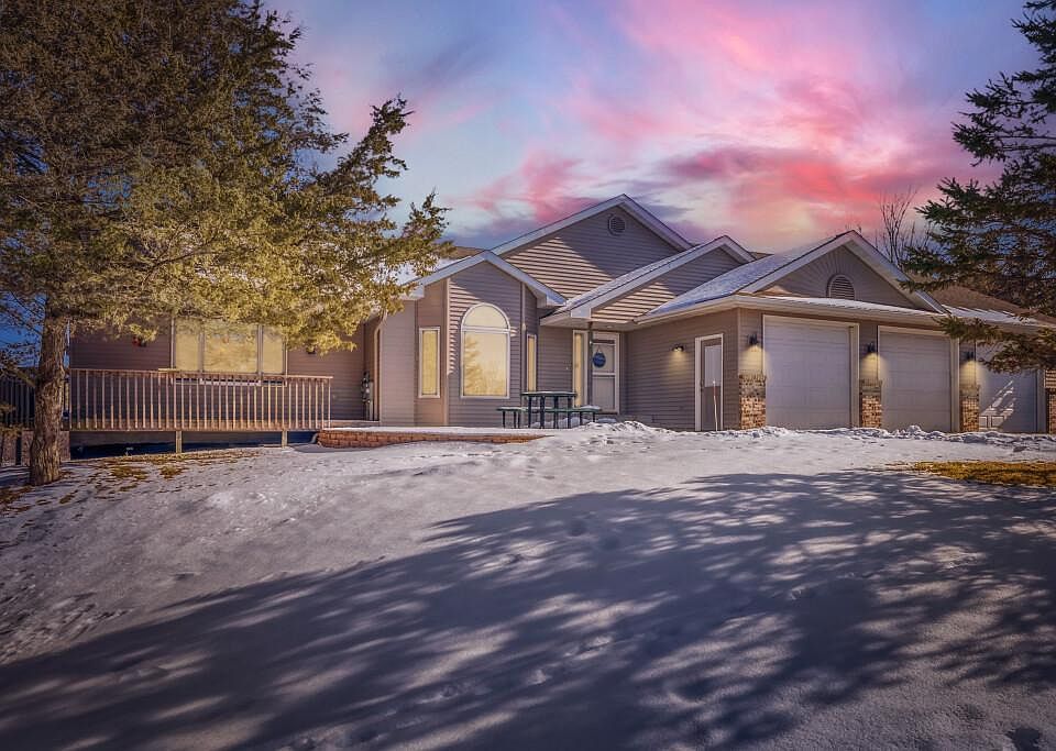 1st image of 7335 Woodland Trl