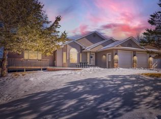 7335 Woodland Trl, Rockford, MN 55373