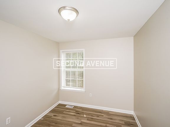 5th image of 2220 Wilson Ave