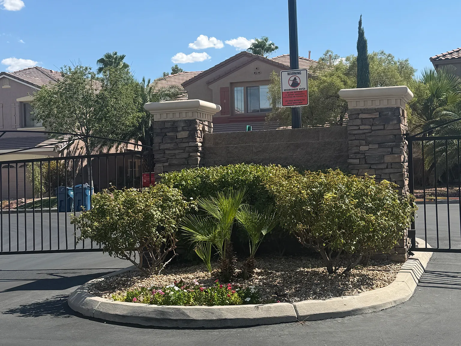 4 bed, 3060 sqft, $3,700 — Photo 3