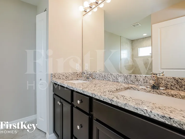 3513 23rd St SW — Photo 9