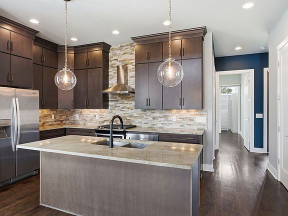 Kitchen is lovely - comes with all the appliances