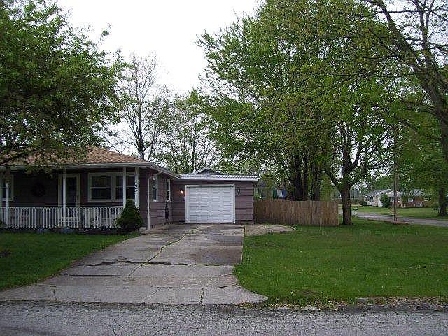1st image of 493 McDonald Ave