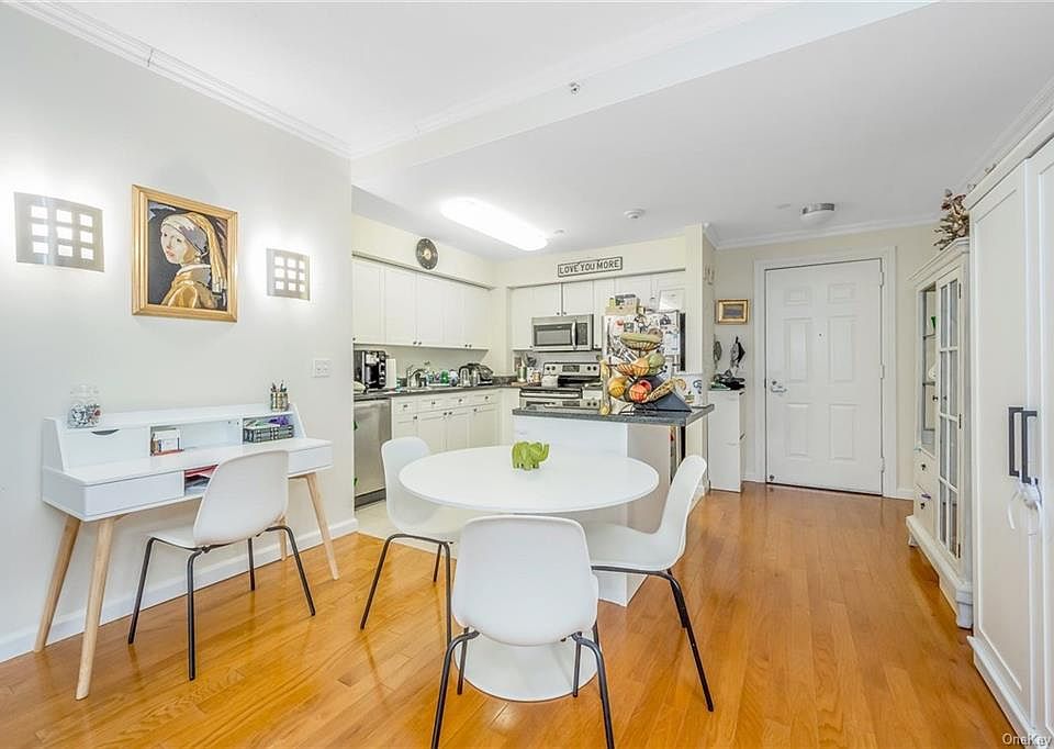 1st image of 300 Mamaroneck Ave APT 627